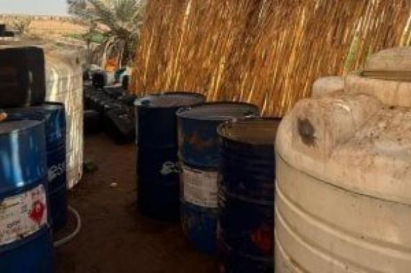 ضبط
42
ألف
لتر
سولار
مهرب
في
حملة
تموينية
مكبرة
بقنا