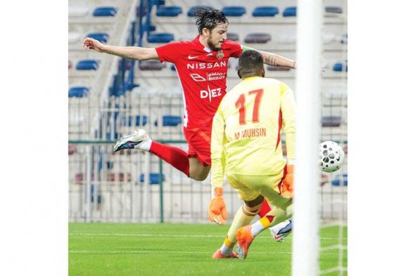 سردار آزمون يعود إلى شباب الأهلي قبل مواجهة الهلال