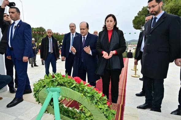 الوزير
الأول
يزور
النصب
التذكاري
المخلد
لأحداث
ساقية
سيدي