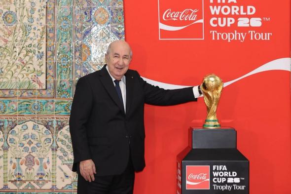 بالصور..
الرئيس
تبون
يستقبل
وفدًا
من
"الفيفا"
ومجسّم
كأس
العالم