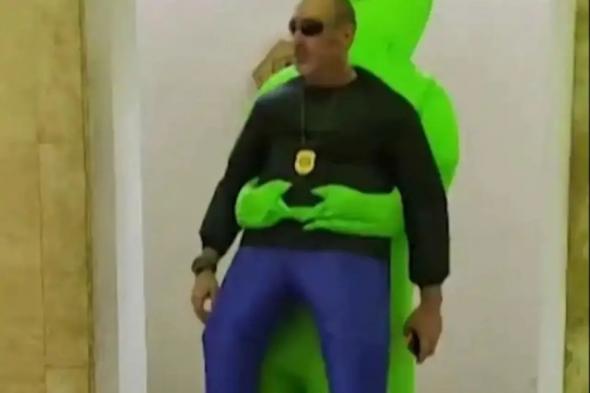 شرطة ساو باولو تتنكر بملابس كائنات فضائية للقبض على مجرمين