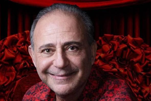 جاكوب
      يطلق
      دار
      أزياء
      المشاهير
      في
      دبي
      بعرض
      عالمي