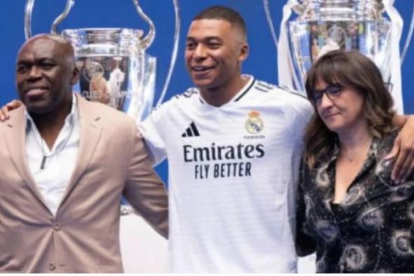 والدة مبابي تتقاضى راتباً يفوق رواتب 7 لاعبين في ريال مدريد