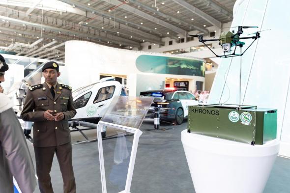 معرض
الدفاع
العالمي
2026..
قوات
أمن
المنشآت
تستعرض
طائرة
المراقبة
الجوية
للمنشآت
الحيوية