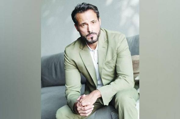 يوسف
      الشريف
      يقود
      عصابة
      للاستيلاء
      على
      6
      مليارات
      جنيه