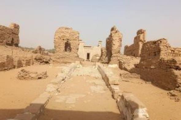 قلعة
فى
قلب
الصحراء..
ترميم
معبد
جبل
الغويطة
بالوادى
الجديد