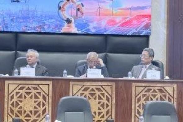 قنصل
الصين
بالإسكندرية:
مبادرة
الحزام
والطريق
تتوافق
مع
رؤية
مصر
2030