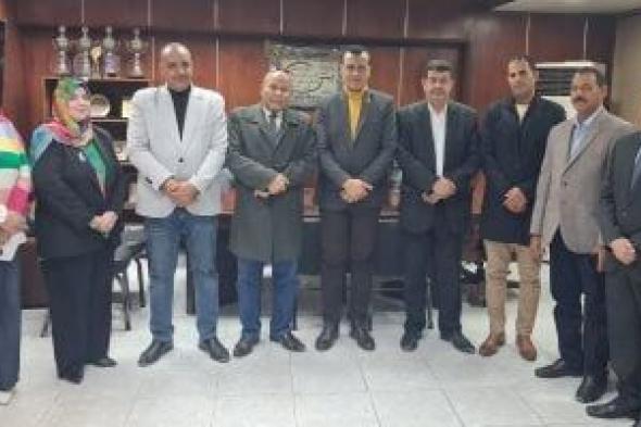 مدير
تعليم
سوهاج
يُكلف
خريجى
الدفعة
الثانية
من
1000
مدير
مدرسة