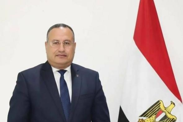 من
      هو
      عبدالعزيز
      قنصوة
      وزير
      التعليم
      العالي
      الجديد
      في
      مصر؟