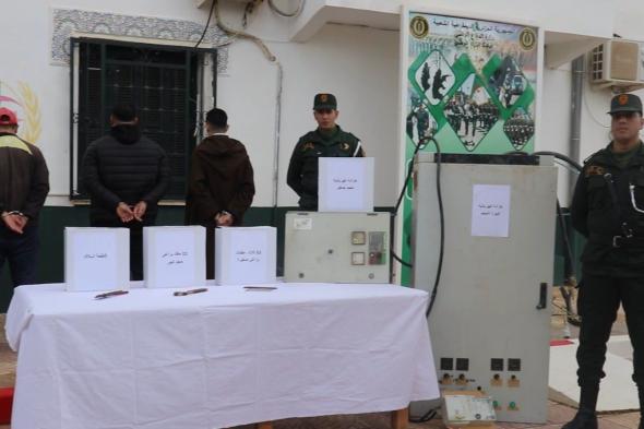 معسكر..
وضع
حد
لنشاط
مجموعة
من
الأشخاص
قاموا
بسرقة
معدات
كهربائية