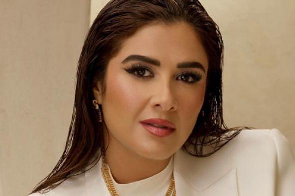 ياسمين
عبد
العزيز
تسبق
رمضان
برسالة
لمنافسيها