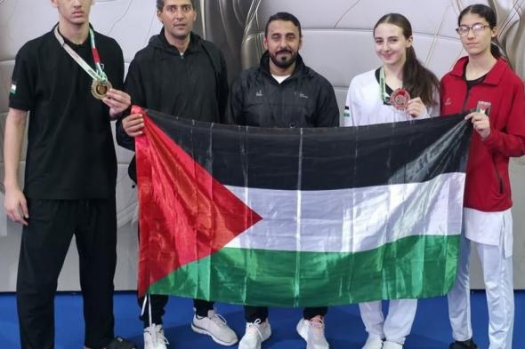 منتخب
فلسطين
للتايكواندو
يحقق
4
ميداليات
في
بطولة
كأس
العرب
بالإمارات