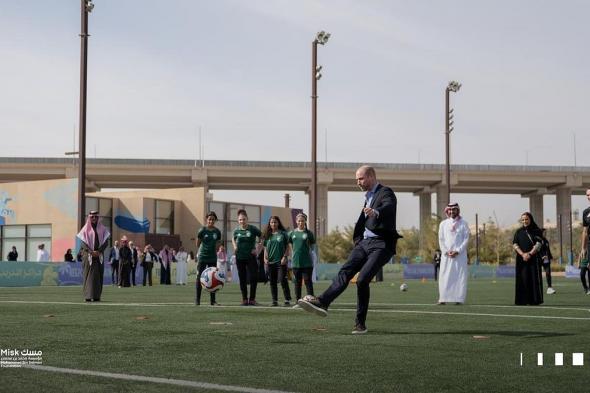  الأمير
    ويليام
    يشهد
    الحصة
    التدريبية
    للاعبات
    مراكز
    التدريب
    الإقليمية
    للبنات