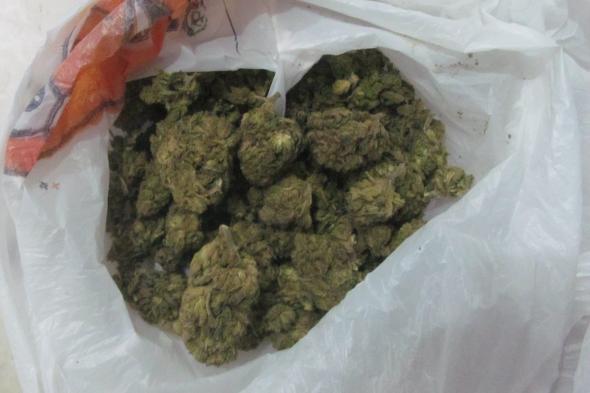 شرطة
باتنة
تُفشل
مخطط
شبكة
إجرامية
عابرة
للحدود
وتكشف
خيوط
تجارة
مخدرات
بالعملات
الرقمية