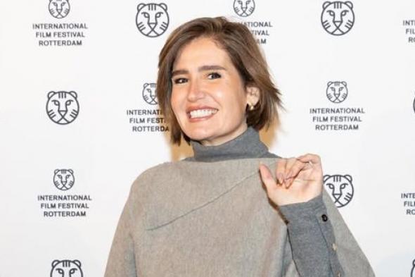 هنا
شيحة
تمثل
بفيلمها
في
روتردام
وتلفت
الأنظار