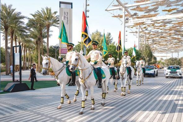 احتفالات رأس السنة الصينية في دبي.. مسيرة فرح تتقدمها «الخيالة»