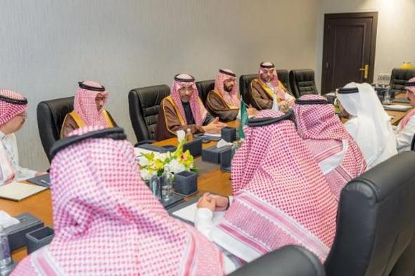 وزير
    الصناعة
    يرأس
    اجتماع
    الطاولة
    المستديرة
    مع
    شركات
    وطنية
    للصناعات
    العسكرية