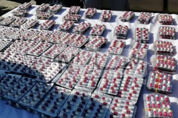 الإطاحة
بشبكتين
إجراميتين
حاولتا
إغراق
أحياء
العاصمة
بقرابة
3
ألاف قرص
مهلوس