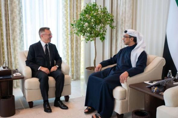 منصور
      بن
      زايد
      يبحث
      مع
      السفير
      التركي
      تعزيز
      العلاقات
      الثنائية