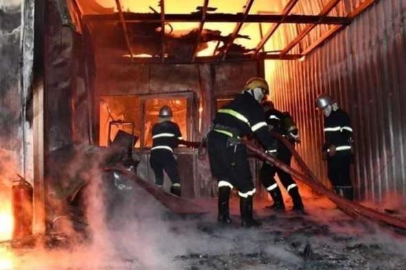 الجلفة..
حريق
داخل
مستودع
لتخزين
الاواني
البلاستيكية