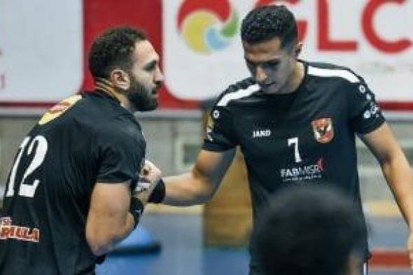 الطلائع
مع
الأهلى
والجزيرة
مع
الزمالك
فى
دورى
محترفى
اليد