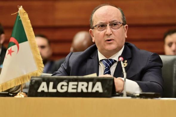 ممثلا
لرئيس
الجمهورية..
غريب
يشارك
في
قمة
إفريقيا
-
إيطاليا