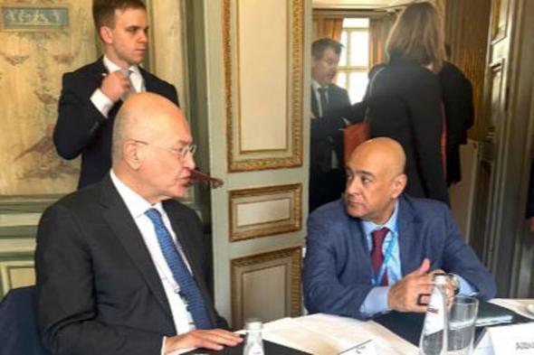 «البديوي»:
    دول
    المجلس
    تضطلع
    بدور
    فاعل
    في
    دعم
    الجهود
    الدولية
    لمعالجة
    قضايا
    الهجرة
    غير
    النظامية