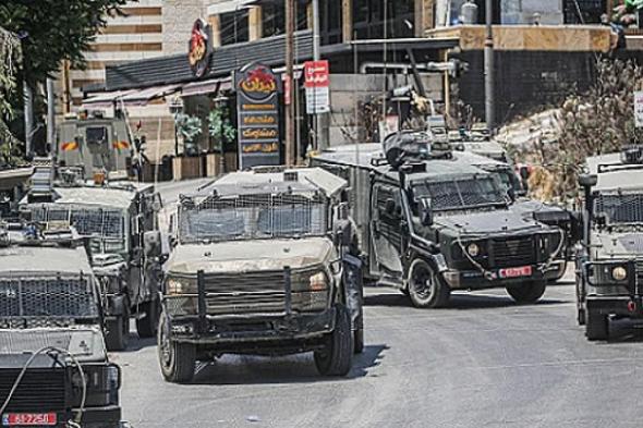 الاحتلال
يفجر
مكتباً
لحركة
فتح
في
نابلس