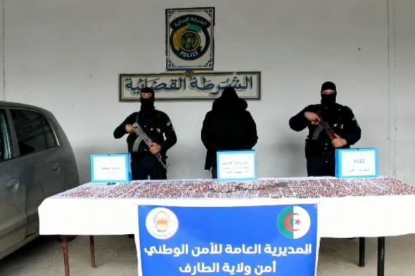 الطارف..
البياري
يطيح
بشبكة
لترويج
المهلوسات
ويحجز
4122
كبسولة
كانت
مخبأة
داخل
سيارة