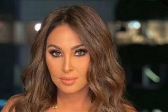 إليسا
تطرح
أغنية
مسلسل
على
قد
الحب
بطولة
نيللى
كريم
وشريف
سلامة