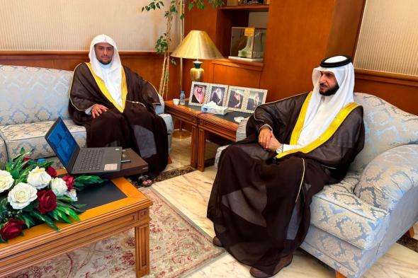 محافظ القطيف يستعرض نتائج معرض "خدمة الحرمين الشريفين"