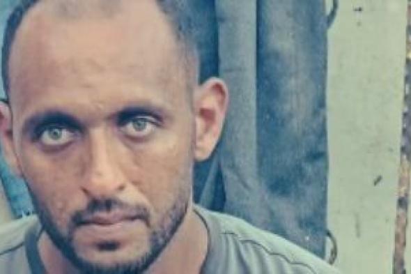 الفلسطينى محمد حبوب يصارع الألم والجوع منتظرا فرصة العلاج بعد بتر أصابعه