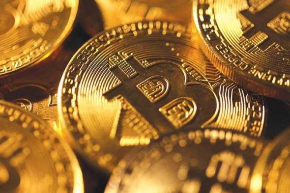 «بيتكوين» و«إيثر» تقودان مكاسب العملات المشفرة.. والدولار يتراجع